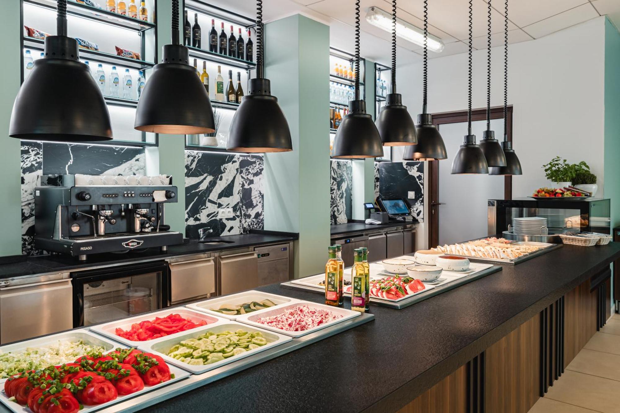 Rewita Korab Hotel Сопот Екстериор снимка