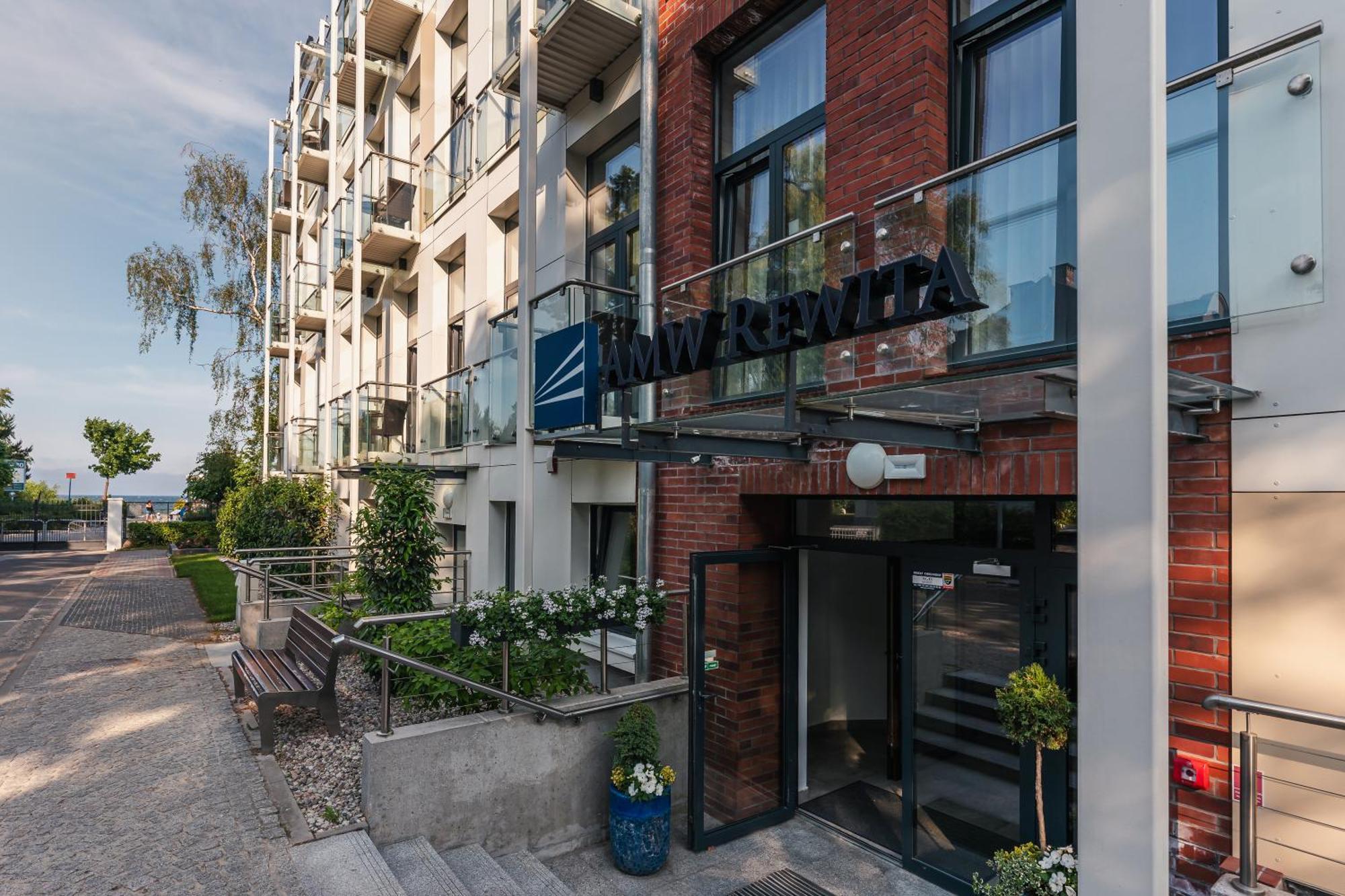 Rewita Korab Hotel Сопот Екстериор снимка